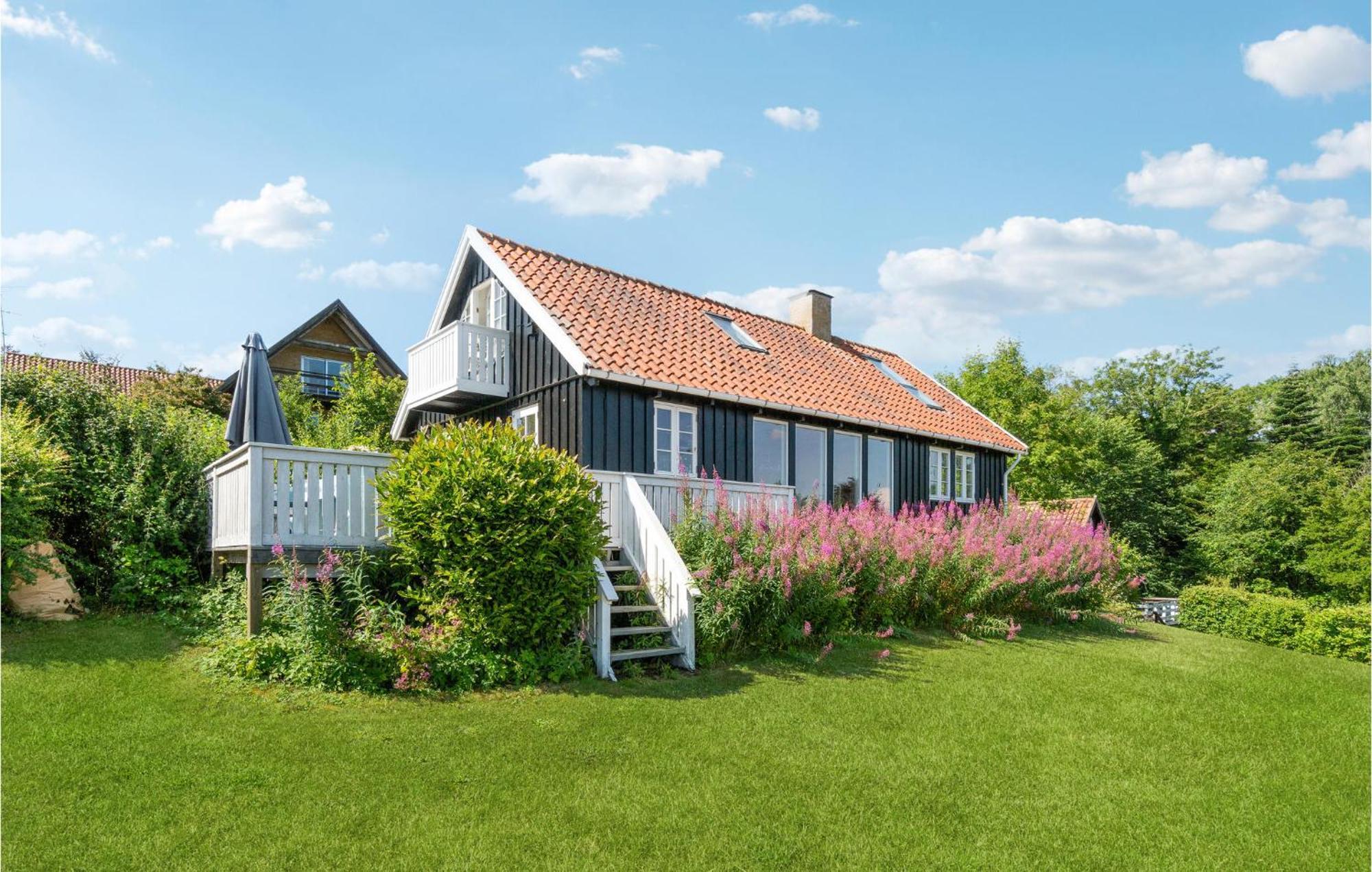 Lovely Home In Svaneke With House Sea View Exterior foto